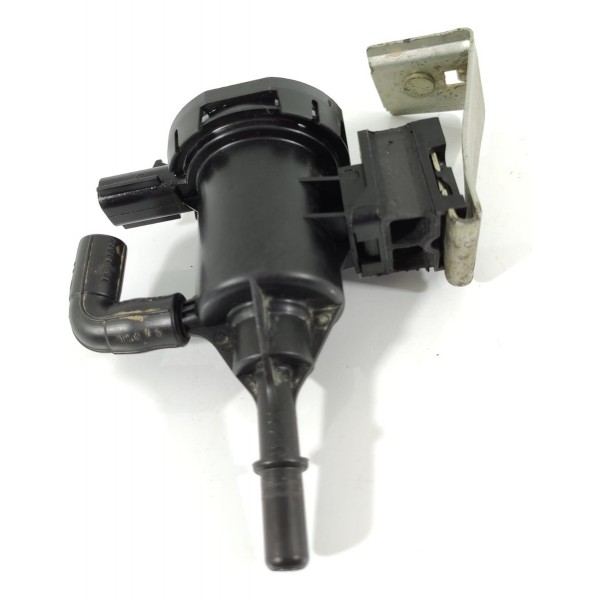 Valv Canister Mercedes Gla Cla A 200 250 A0004760600 Orig