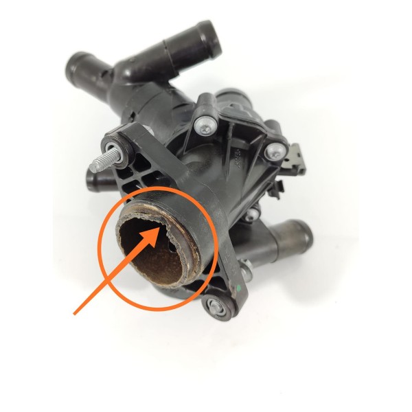 Valvula Termostatica Mercedes Gla Cla A A2702000615