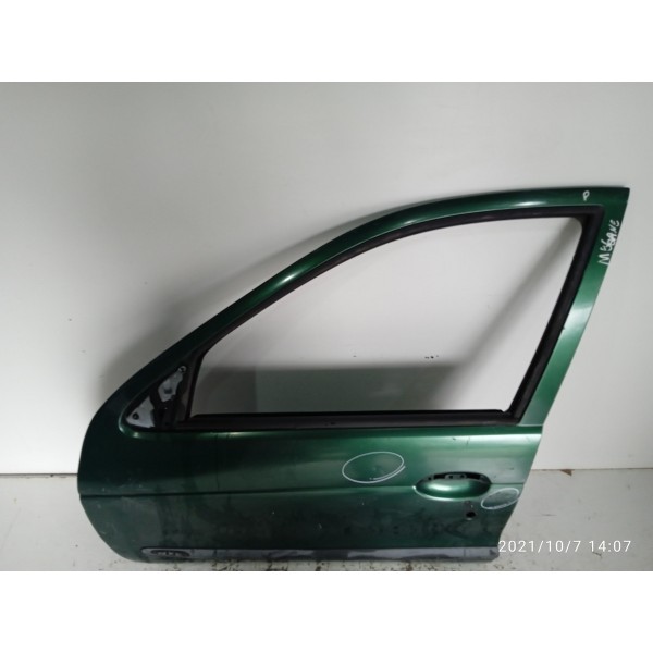 Porta Megane Dianteira Esquerda 1998 1999 2000 2001 Detalhe