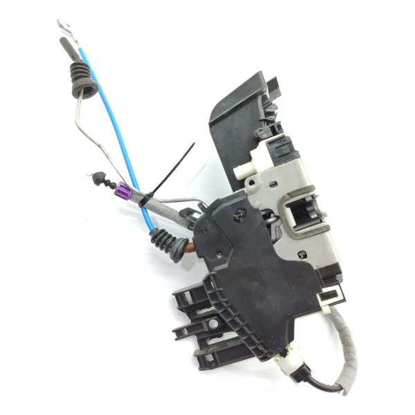Fechadura Porta Mercedes Gla A 200 Dianteira Dir A1667200435