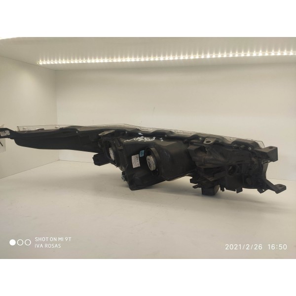 Farol Toyota Corolla Esquerdo 2015 Original Detalhe  /00260