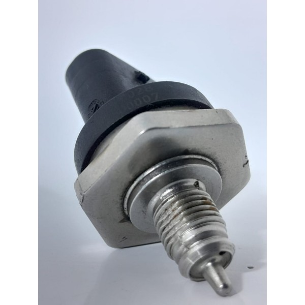 Sensor Pressao Combustive Mercedes Cla A Gla 200 A2781530028