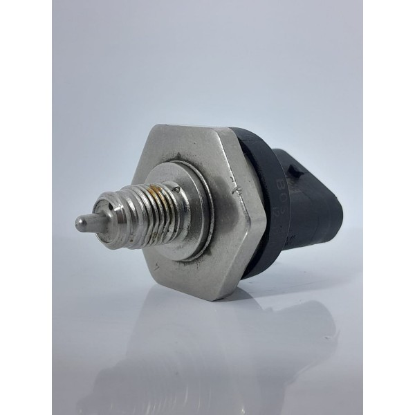 Sensor Pressao Combustive Mercedes Cla A Gla 200 A2781530028