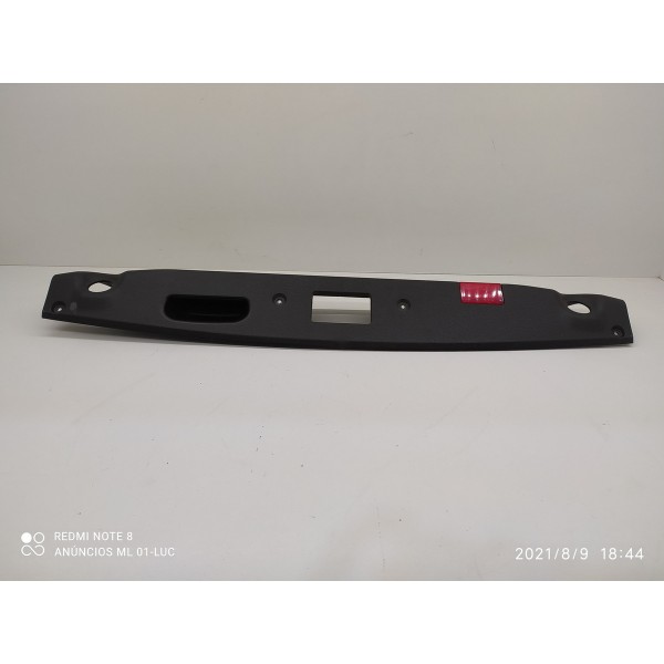 Moldura Friso Tampa Traseira Mercedes C180 C200 2007/2014
