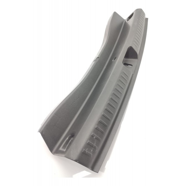 Soleira Porta Malas Mercedes Gla 200 250 15/2020 A1566900041