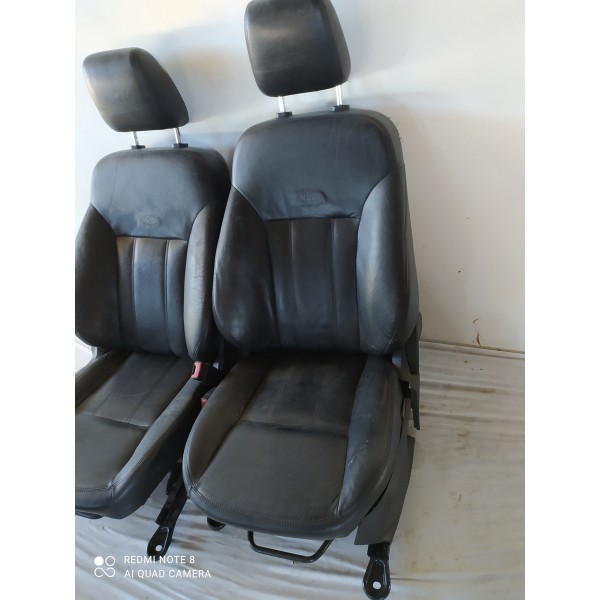 Jogo Bancos Focus Hatch Couro Completos 2009 A 2013