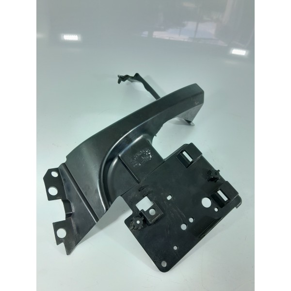 Guia Parachoq Evoque Traseiro Esq 2011/2020 Ej3217a151ab