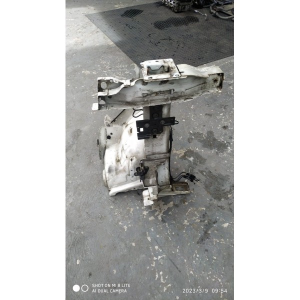 Longarina Caixa Roda Peugeot Esq 408 2011 2014 2017 /26443
