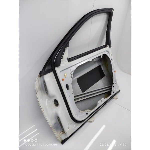 Porta Dianteira Direita Mercedes C180 C200 2008/2014 Lisa