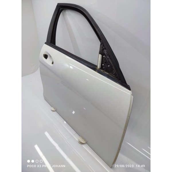 Porta Dianteira Direita Mercedes C180 C200 2008/2014 Lisa