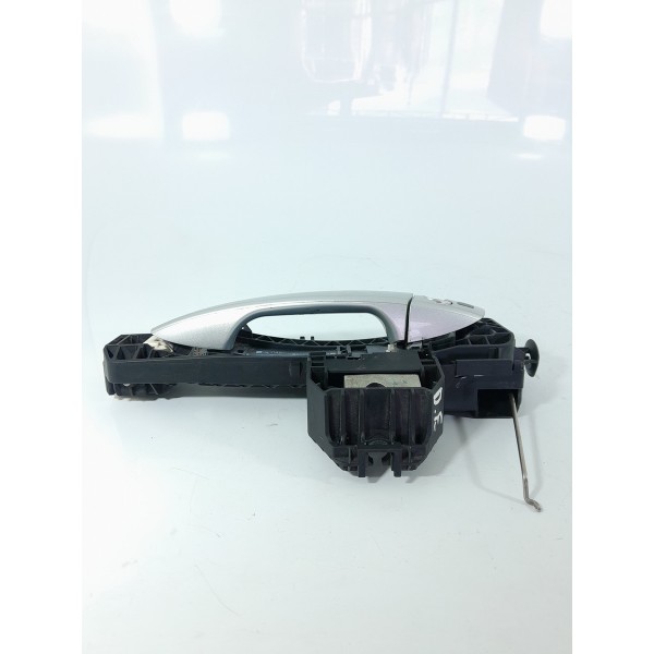 Macaneta Externa Mercedes C180 Dianteira E 08/13 A2047601534