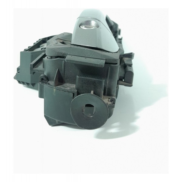 Macaneta Externa Mercedes Gla Dianteira E 14/20 A2047601700
