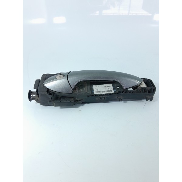 Macaneta Externa Mercedes Gla Dianteira E 14/20 A2047601700