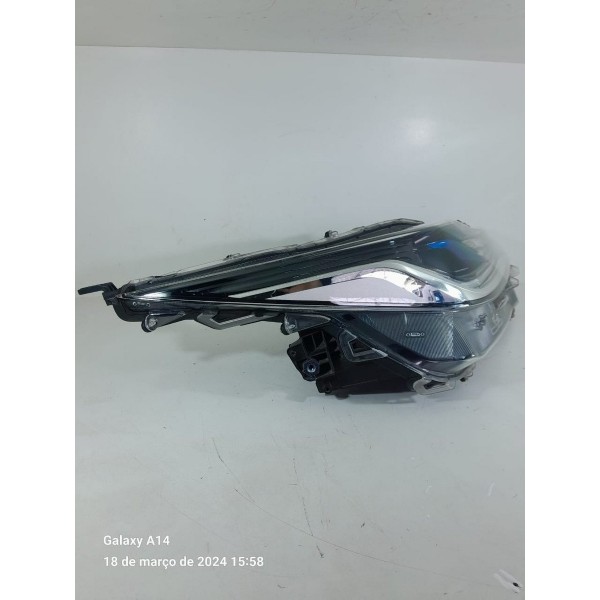 Farol Direito Corolla Hibrido  2020 2021 2022 2023 Completo