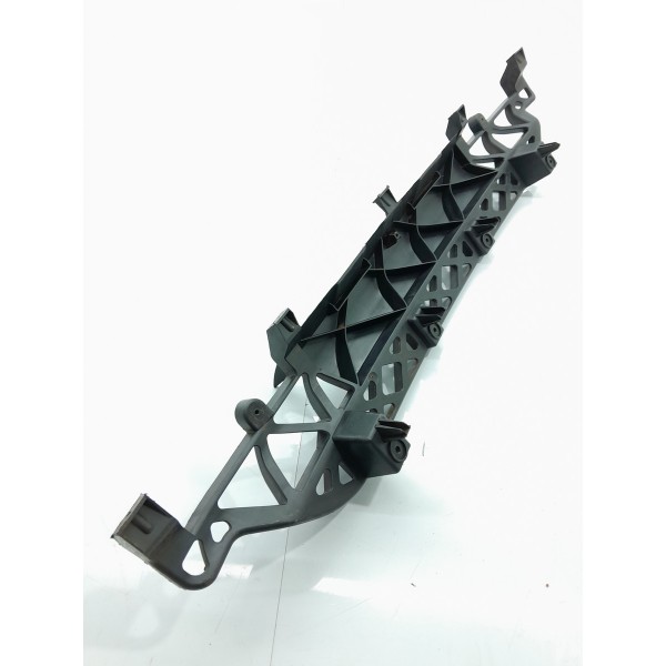 Suporte Central Parachoque Audi Q7 Tras 2007/2015 4l0807329