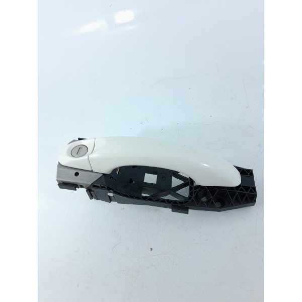 Macaneta Externa Amarok Dianteira Esq 2010/2023 5n0837885h
