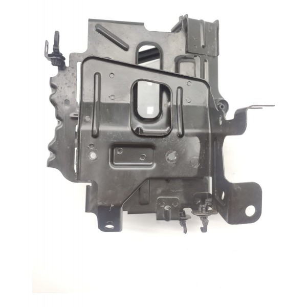 Suporte Bateria Tracker Onix 2020 2022 2024 26300275
