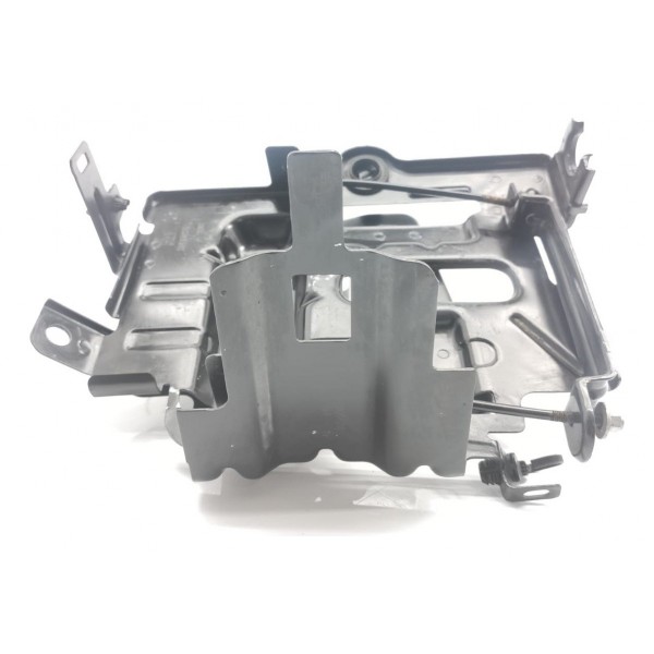 Suporte Bateria Tracker Onix 2020 2022 2024 26300275