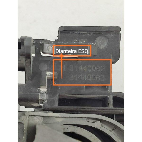 Macaneta Externa Volvo V60 S60 Dianteira Esq 11/18 31440082