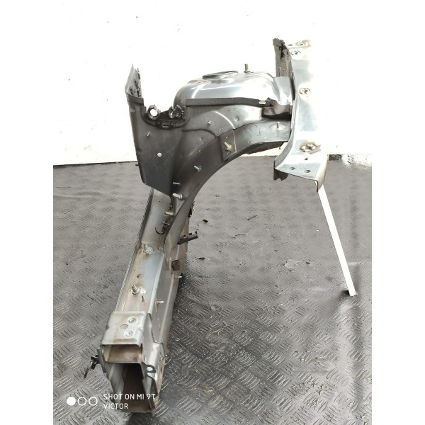 Caixa Roda Longarina Mercedes C180 C200 Esq 2008 2014 W204