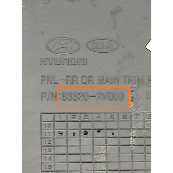 Forro Porta Hyundai Veloster Traseiro Dir 2010/2015 8332v000