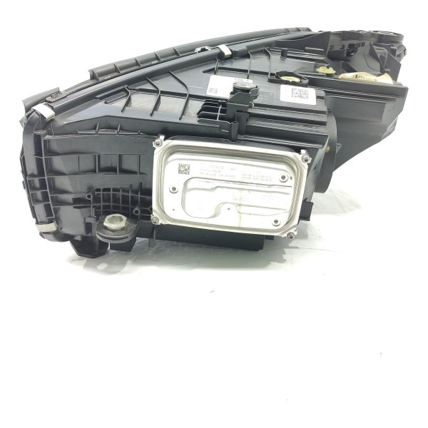 Farol Mercedes C200 C300 Direito Compl 2022/2025 A2069060803