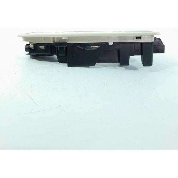 Luz Cortesia Evoque Traseira Direita 2011/2020 Bj3213776a
