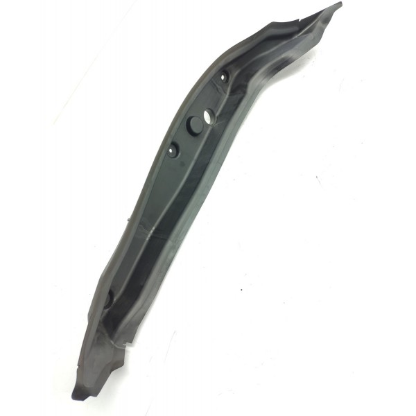 Guarda Po Paralama Mercedes C200 Esq 2022/2025 A2068890000