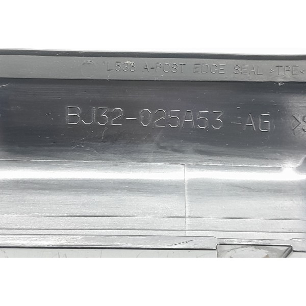 Moldura Externa Parabrisa Evoque Esq 2011/2019 Bj32025a53ag