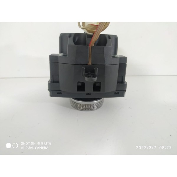 Botão Multimidia Mercedes C180 C200 2008 2011 A2048700779