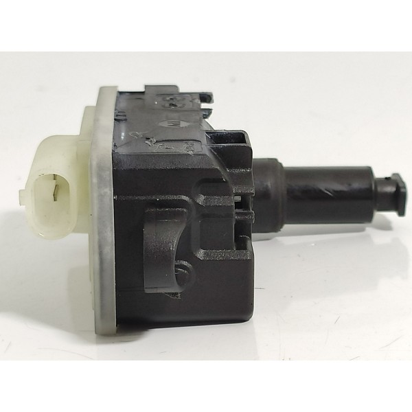 Trava Portinhola Bmw 320 330 G20 G21 2019/2025 7378259