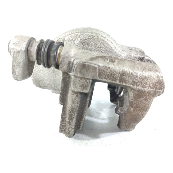 Pinca Bmw 320 G20 Dianteira Esquerda 2019 2020/2023 Original
