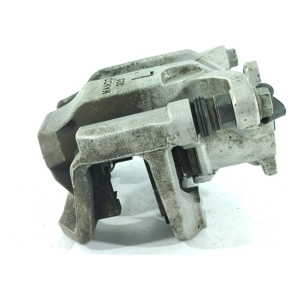 Pinca Bmw 320 G20 Traseira Esquerda 2019 2020/2025 Original