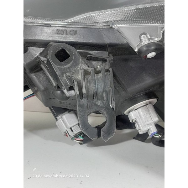 Farol Corolla Xei Direito 2019/2023 Detalhe