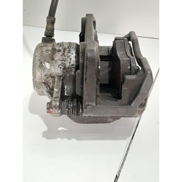Pinça Mercedes C180 C200 Dianteiro Esquerda 2008 2011 2014