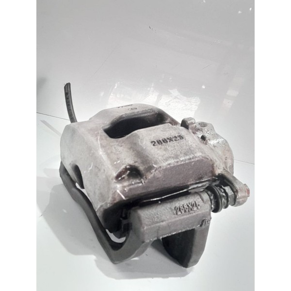 Pinça Mercedes C180 C200 Dianteiro Esquerda 2008 2011 2014