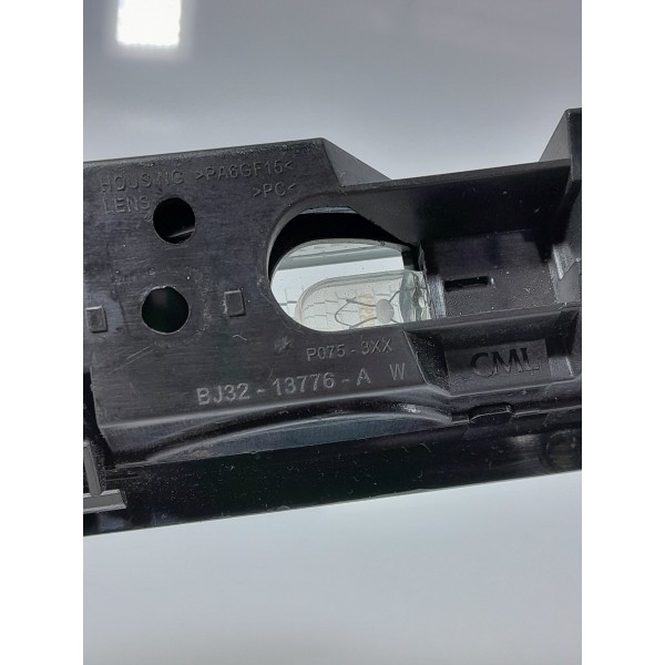 Luz Cortesia Evoque Traseira Dir 2011/2020 Bj3213776aw