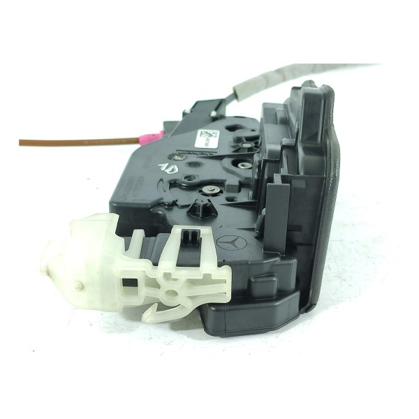 Fechadura Porta Mercedes C300 Tras Dir 2022/2025 A0997304801