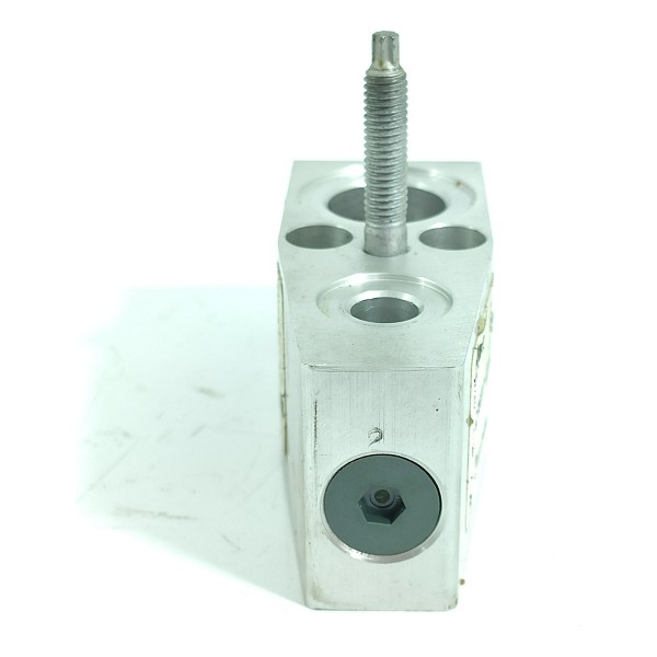 Valvula Expansao Ar Mercedes C200 C300 2022/2025 Original