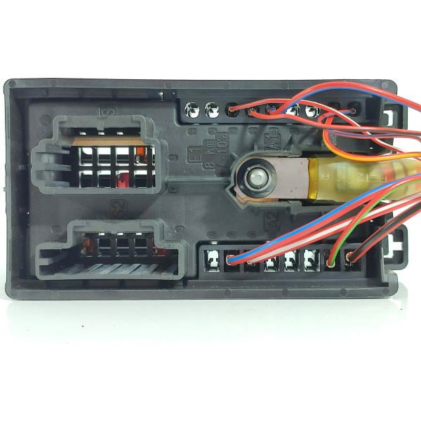 Caixa Fusivel Mercedes C200 C300 2022/2025 A2239060402