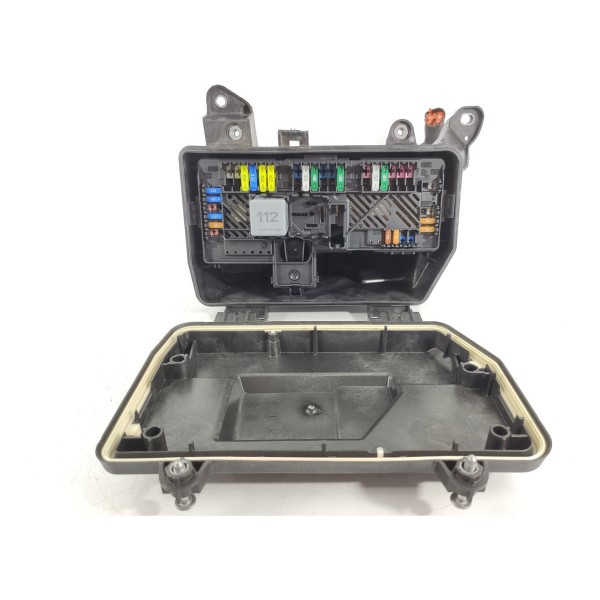 Caixa Fusivel Mercedes C200 C300 2022 2023/2025 A2239067303