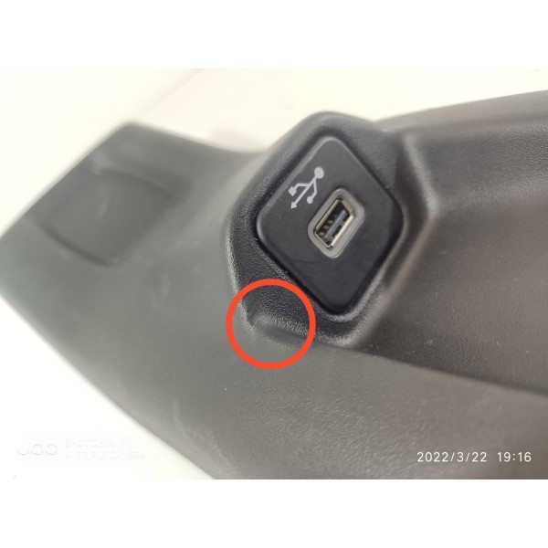 Entrada Usb Traseira Console Renegade 2016/2021
