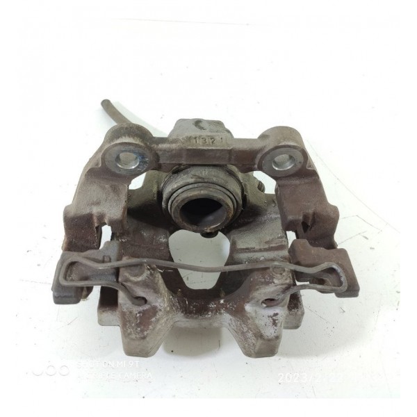 Pinca Mercedes C180 C200 Traseira Esquerda 2009 2011 2014