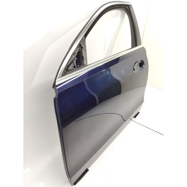 Porta Mercedes Benz C200 C300 Dianteira Esquerda 2022/2025