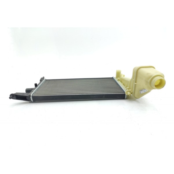 Radiador Chevrolet Celta 1.0 2000 2001 2002/2005 93260414
