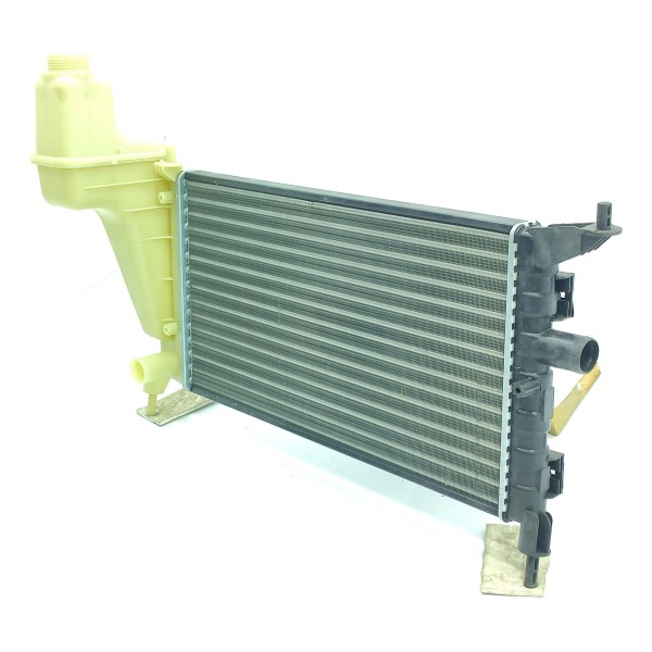 Radiador Chevrolet Celta 1.0 2000 2001 2002/2005 93260414