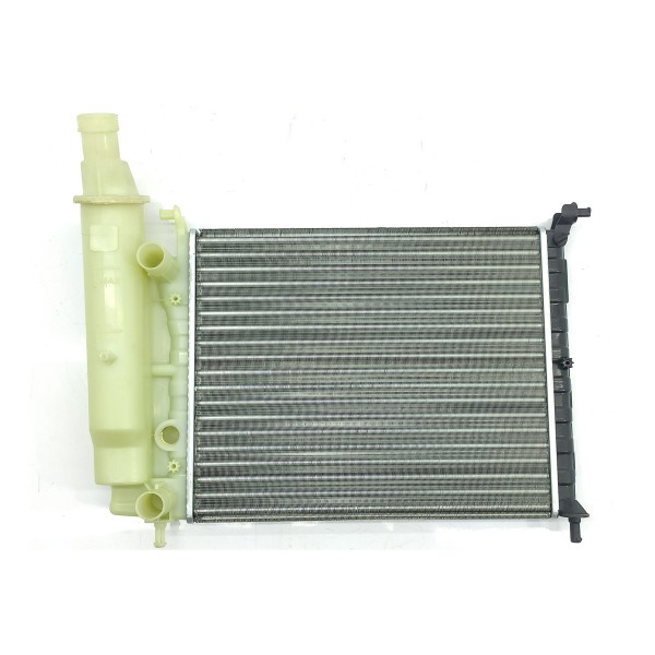 Radiador Fiat Strada 1.5 1996 1997 1998 1999 2000 12533