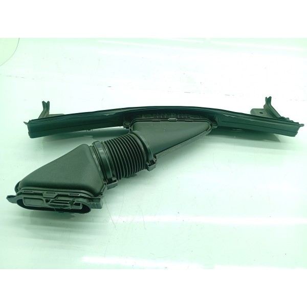 Defletor Duto Ar Admissao Mercedes C200 2022/25 A2065000400