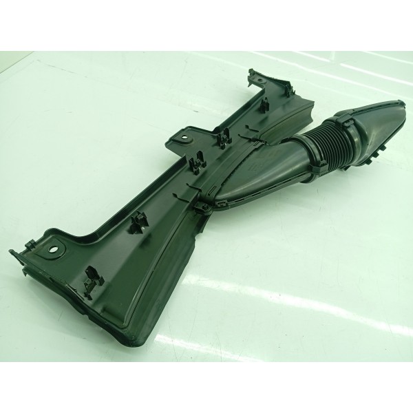 Defletor Duto Ar Admissao Mercedes C300 2022/25 A2065000400