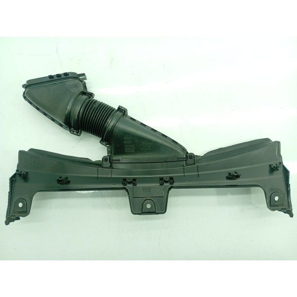 Defletor Duto Ar Admissao Mercedes C300 2022/25 A2065000400